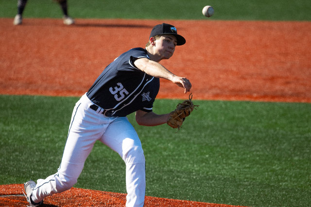 wilde-university-baseball-club-team-38.jpg