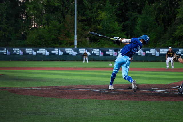 wilde-jays-2025playoffs-vs-langley-966.jpg