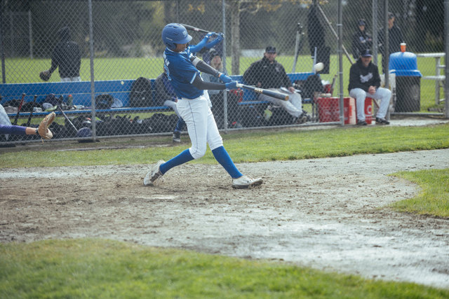 wilde-delta-vs-royals-may11-114.jpg