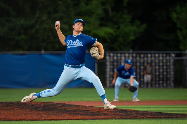 wilde-jays-2025playoffs-vs-langley-1011.jpg