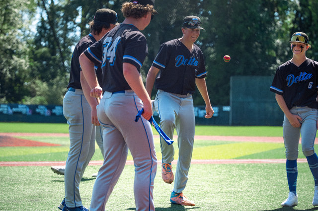wilde-jays-2025playoffs-vs-whalley-15.jpg