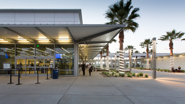 Lena_LBairportSct-164.jpg
