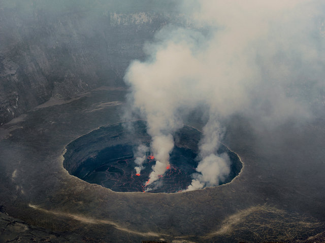 2015_Timezone_Nyiragongo_volcano_8416846.jpg