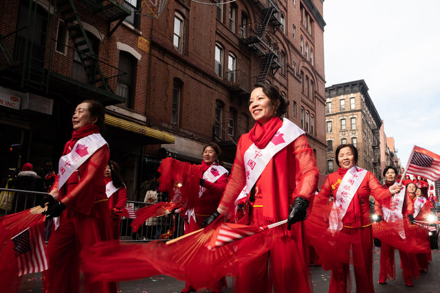 0005_La parata di Chinatown che conclude i festeggiamenti iniziati il 5 Febbraio_ DSCF4164.jpg