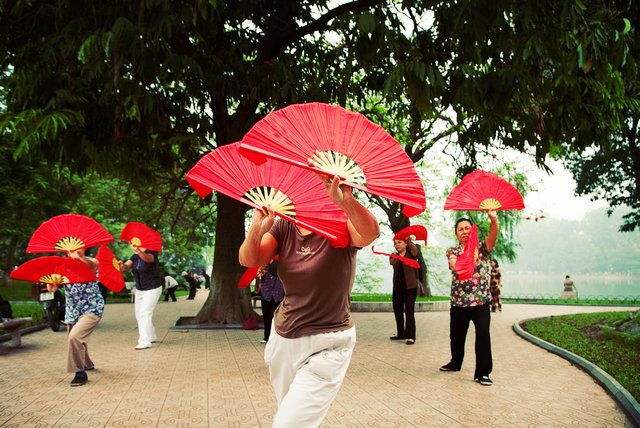 Lake Fan Dancers