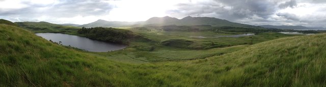 Loch a Ghlleannain and Loch Don