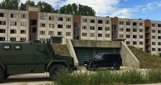 Dressed and built set - Ext Chernobyl Lab