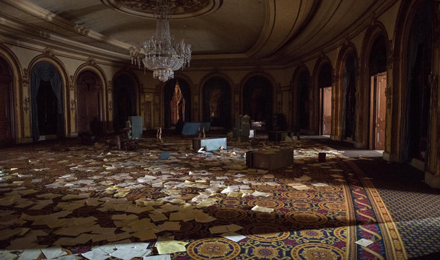 Dressed Set - Sadams Palace