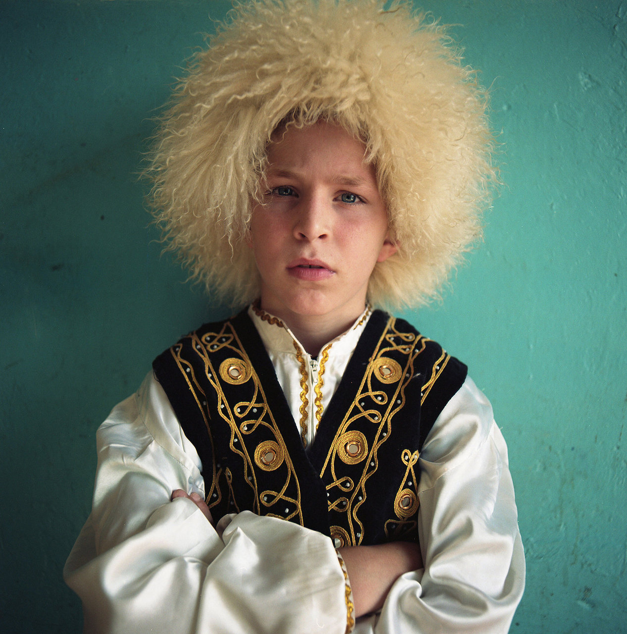 джигит грузин. национальный костюм дагестанского джигита. мальчик горец. гиоев руслан горец. маленький горец.