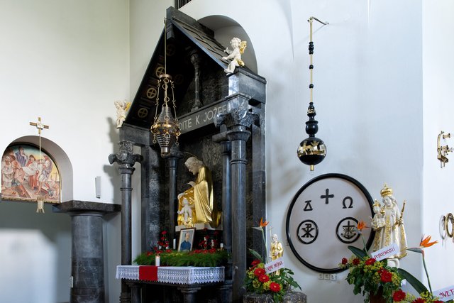 4AR_9253 - Version 2.jpg