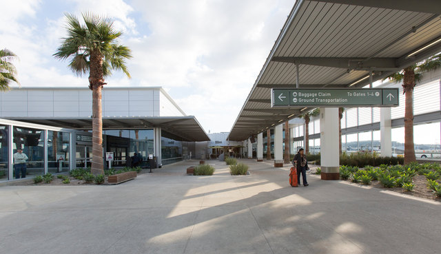 Lena_LBairportSct-025.jpg