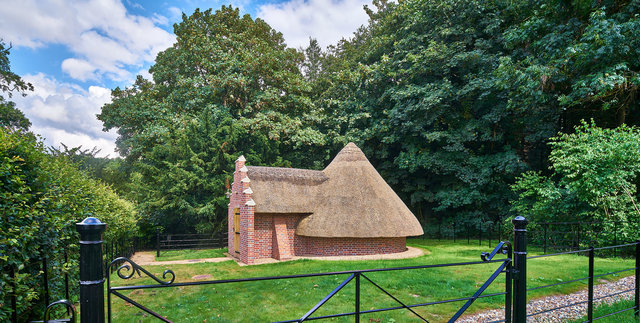 RycotePk ice house _Pan 3.jpg