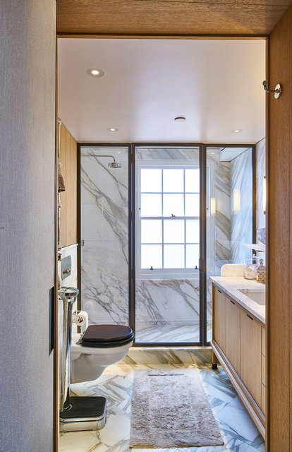 Clifford St 19May174778Bathroom 4-04 May17.jpg