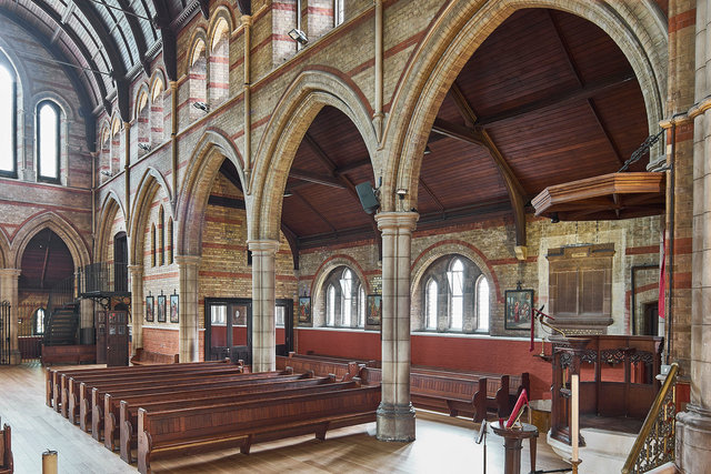 Emmanuel church 11Apr17 North Aisle West 1.jpg