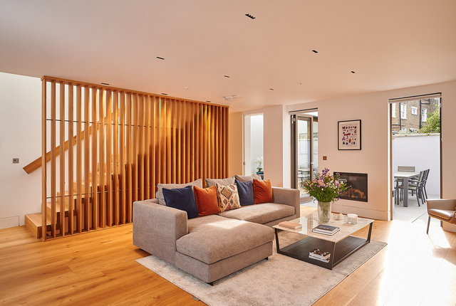 DSC_1728 Hippodrome Pl 1st.jpg