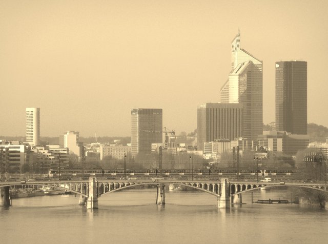 La DEFENSE, 2013
