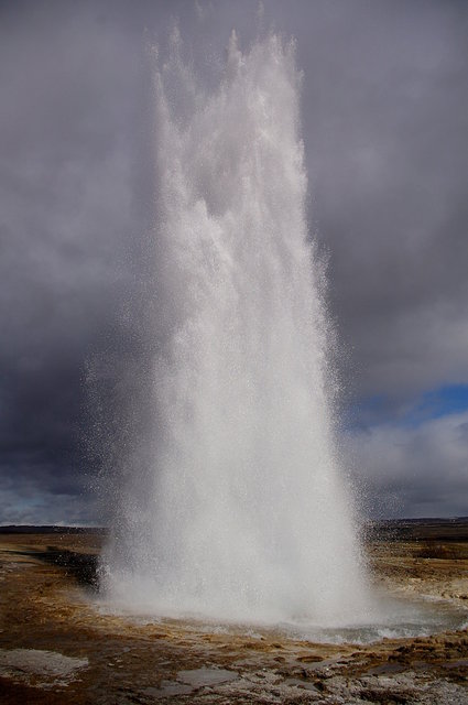 Strokkur seq 2 6 VB.JPG