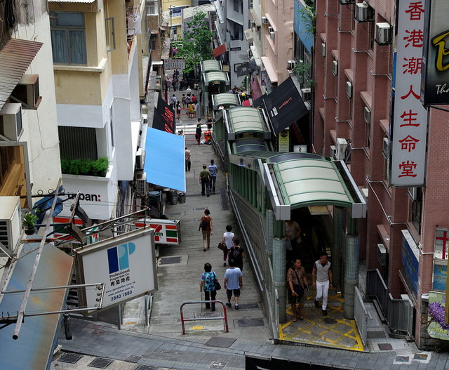 Midlevels Escalator VB.JPG