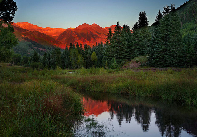 Alpenglow from Valley Floort