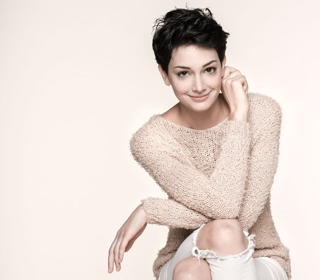 Julia Barna, Musician