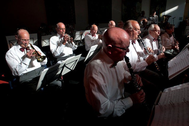 Seniorenorkest Nieuw Ginneken tijdens Kulturele Amateur Manifestatie