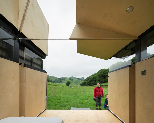 SkyHut, Wales. Waind Gohil and Potter Architects