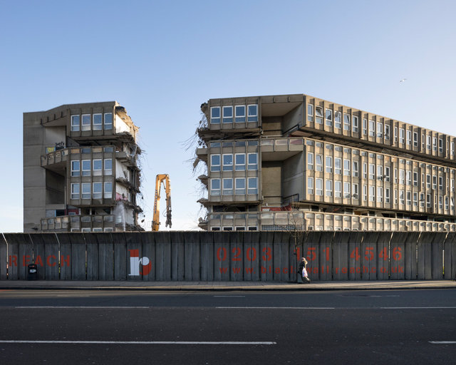 Demolition of Robin Hood Gardens. The Smithsons