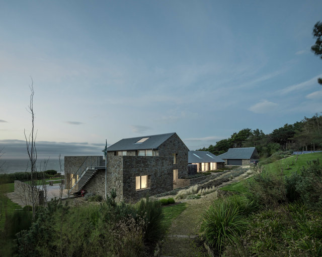 Private House, Devon. Powell Tuck Associates