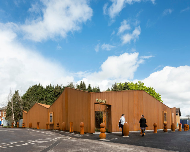 Maggies Centre, Cardiff. Dow Jones Architects