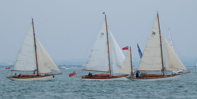 Classic Yacht Racing Cowes (5) VB.jpg