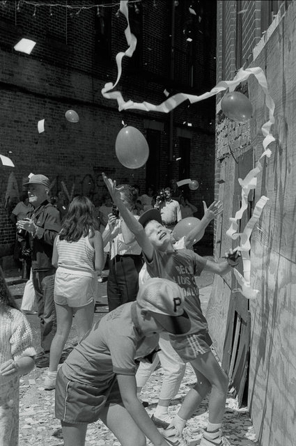 St Anthony's Feast    Boys with ballons & confetti #24 Aug 31, 1986.jpg
