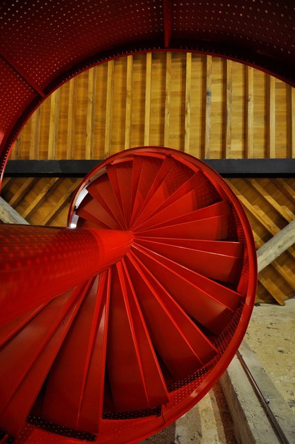 Donjon de Houdan : l'escalier