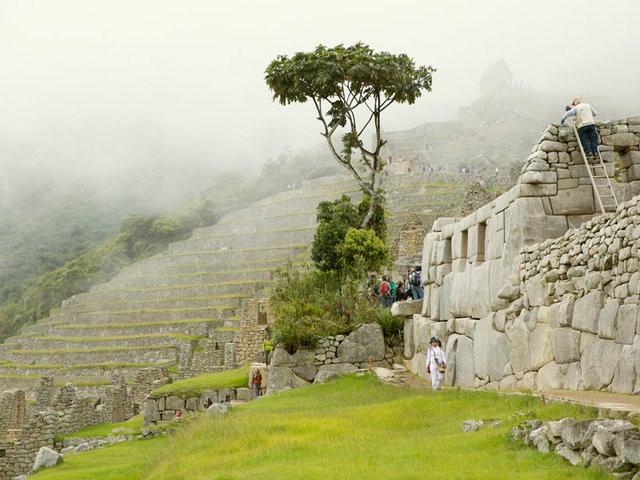 day 2 was our 1,200 ft. hike to the top of huayna picchu