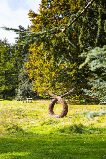 crossed loop sculpture woven steamed willow Kew Gardens Autumn Festival
