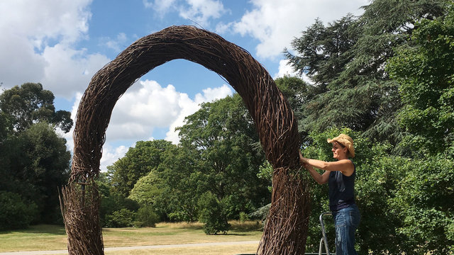 installing the large loop at Kew Gardens