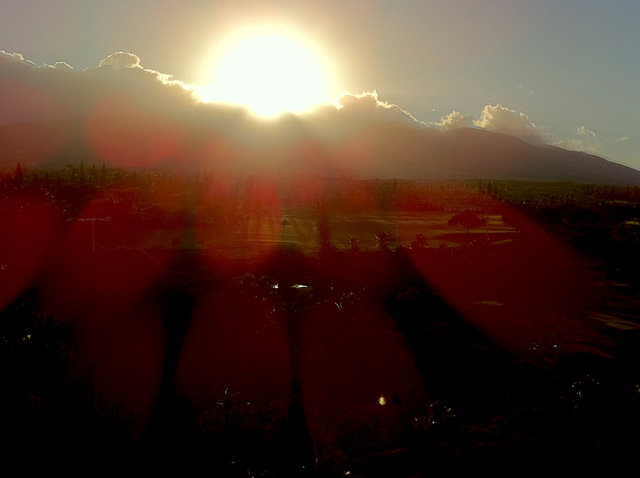 © CORDAY - West Maui Daybreak