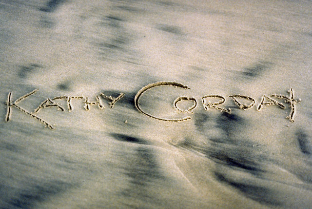 © CORDAY - Script In Sand
