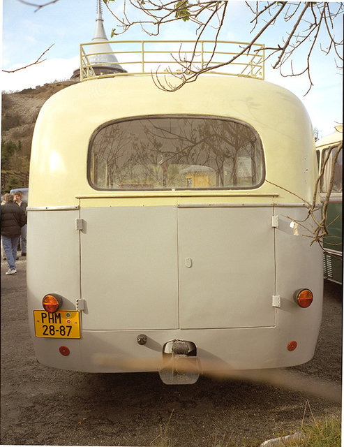 Bus