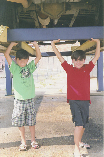 RYAN, KYLE ZUBA- CHILD MODEL, ACTORS