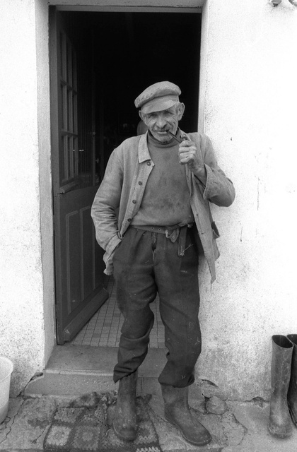"L'avocat", paysan de Belle-Île, Morbihan, 1980