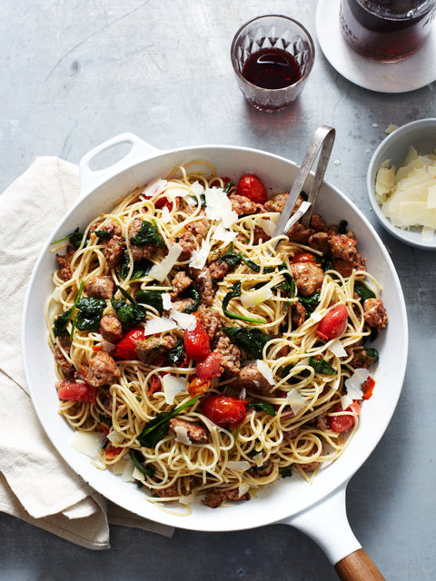 AndyLewis©Food&Wine_spaghettini-with-sausage-tomatoes-and-spinach_10676.jpg
