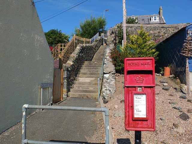 Red Letter Box and Gillans Steps
