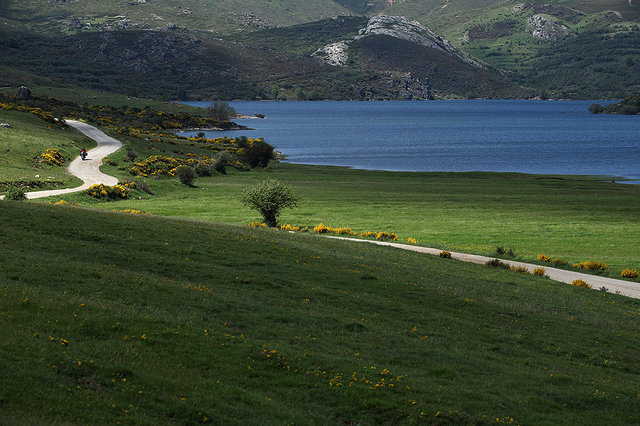 camporedondo lake