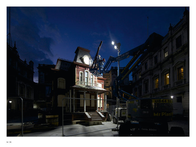 Cornelia Parker - Transitional object (Psychobarn)