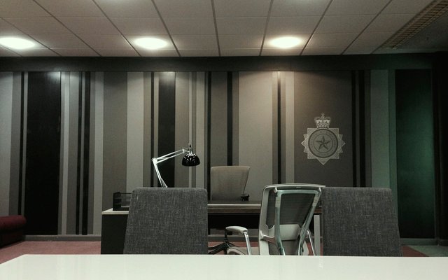 Set build - chief inspector office