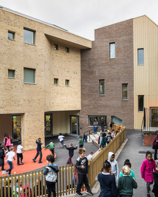 Lyndhurst School. Cottrell and Vermeulen Architects