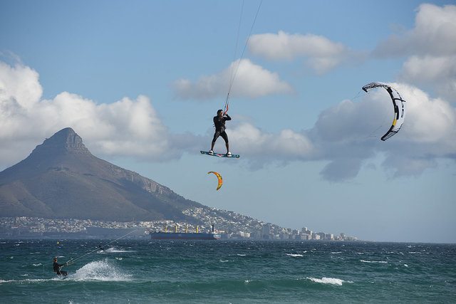 Kitesurfing Bloubergstrand with Capetowns Lions Head in the background