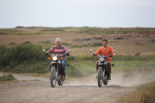 Riding a Yamaha XT500, the best enduro ever built