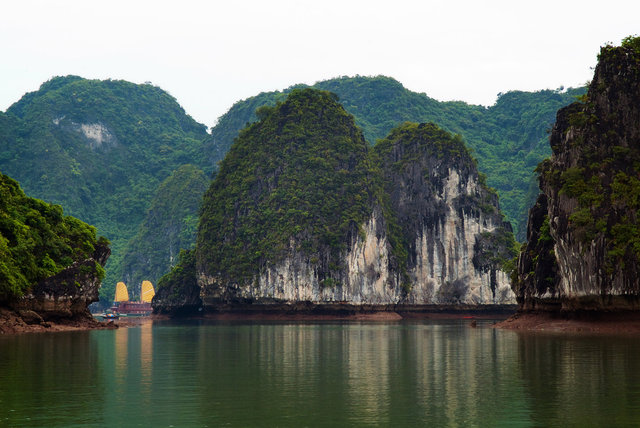 Ha Long Bay