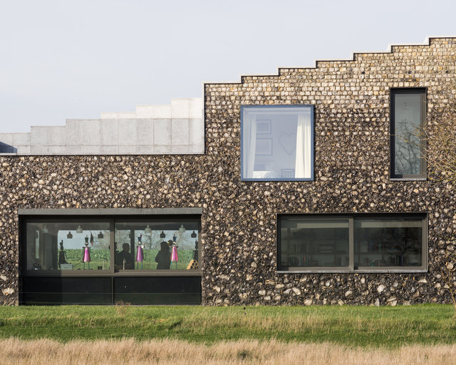 Flint House Waddesdon. Skene Catling de la Peña Architects